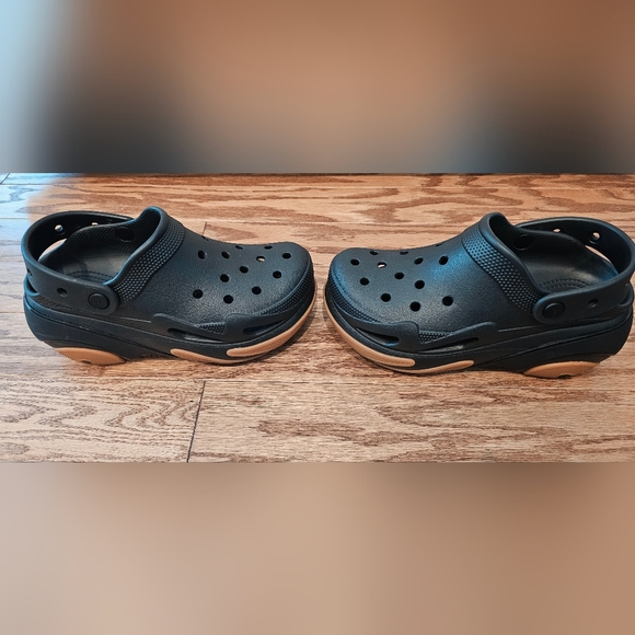 Women's/Men's Bubble Crush Clog Black/Gum Sole - Picture 3 of 4